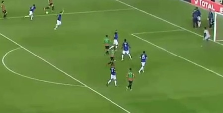 الدفاع الحسني الجديدي يتعادل خارج ميدانه مع مولودية الجزائر بهدف لمثله