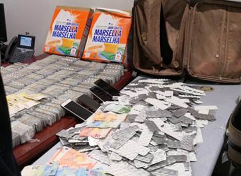 حجز 85000  قرص مخدر”قرقوبي” لدى سيدتين بميناء طنجة عصر اليوم