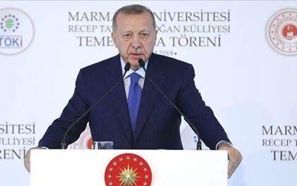 أردوغان.. ماكرون يعاني “موت دماغي” وعليه مراجعة طبيب