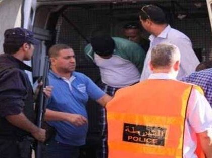 مكناس.. حجز 625 كلغ من الحشيش وسيارة و توقيف شخصين لهما علاقة بتجارة المخدرات