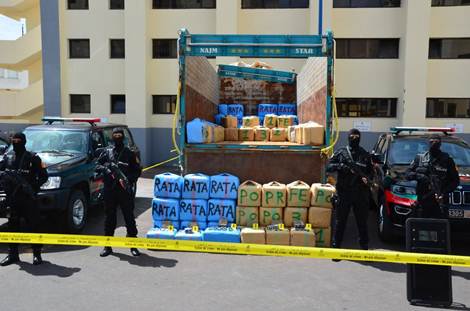 طنجة.. إجهاض عملية للتهريب الدولي للمخدرات وحجز طنين و98 كلغ من المخدرات