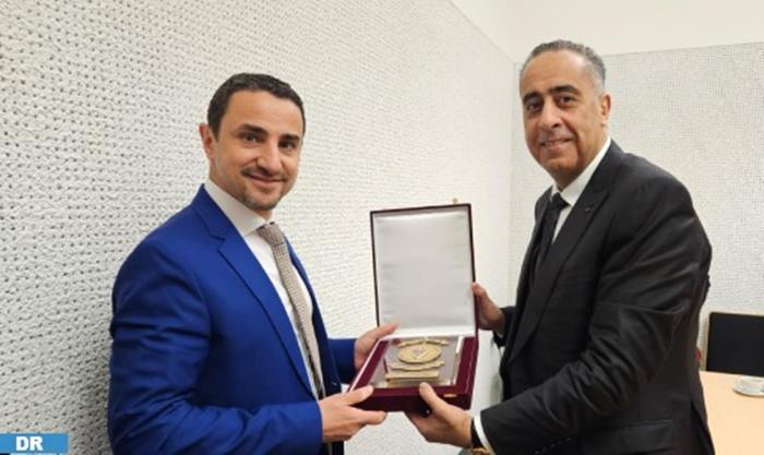 حموشي يجري محادثات مع المدير العام لمصالح حماية الدولة والاستخبارات بجمهورية النمسا