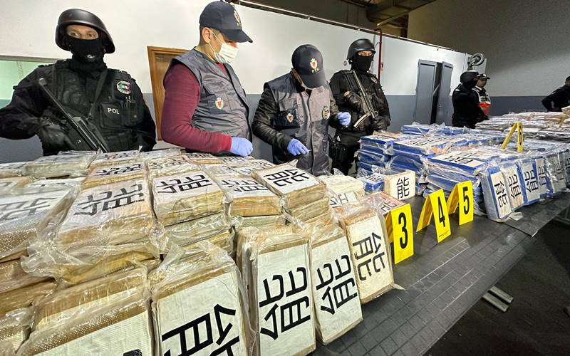 الحرب على الكوكايين مستمرة، إجهاض و حجز طن و 488 كلغ من الكوكايين بميناء طنجة
