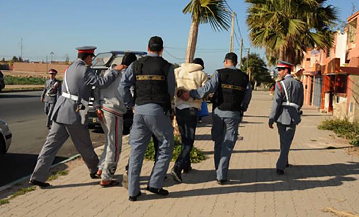 أزيلا/ أفورار.. عناصر الدرك تتمكن من توقيف شخصين لتورطهما في حيازة والاتجار بالمخدرات