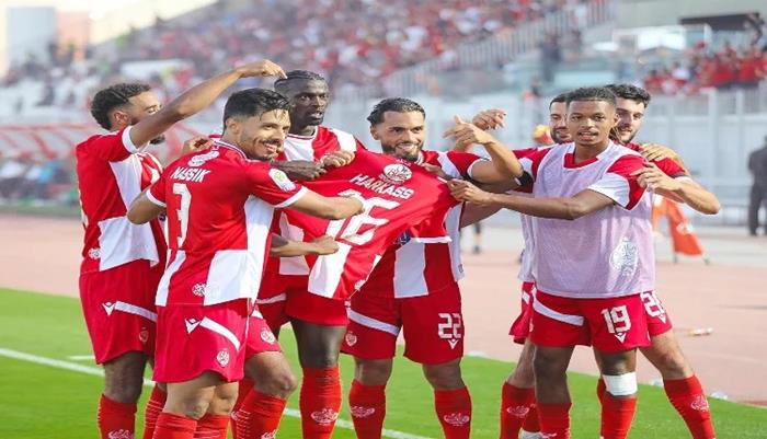 الوداد الرياضي يفوز على ضيفه الدفاع الحسني الجديدي (4-1)