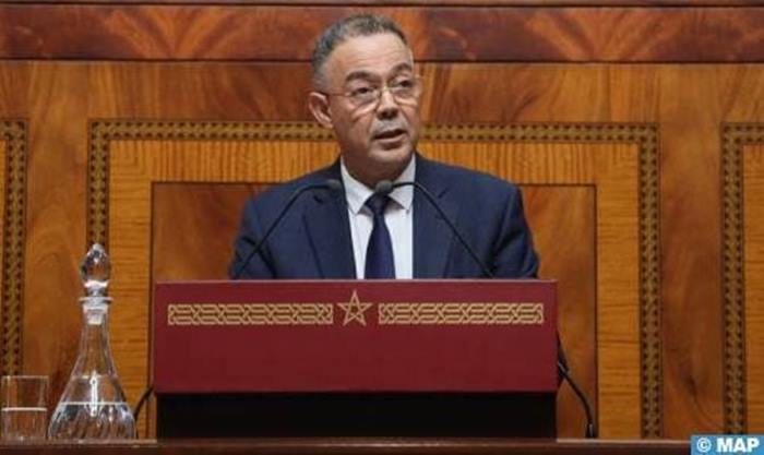 لقجع.. في أجواء التوترات الجيوستراتيجية التي تطبع عالم اليوم، مافتئ المغرب يؤكد قدرته على التعاطي مع الظروف المتقلبة