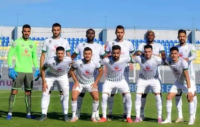 الدفاع الحسني الجديدي يرفع رصيده بعد فوزه على ضيفه الرجاء الرياضي (2-0)