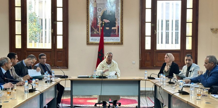 سطات.. عامل الإقليم يترأس اجتماعا رسميا لتدارس مشروع إنجاز خط القطار فائق السرعة