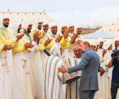 تتويج سربة المقدم عبد الغني بنخدة بالجائزة الكبرى للتبوريدة بمعرض الفرس بالجديدة