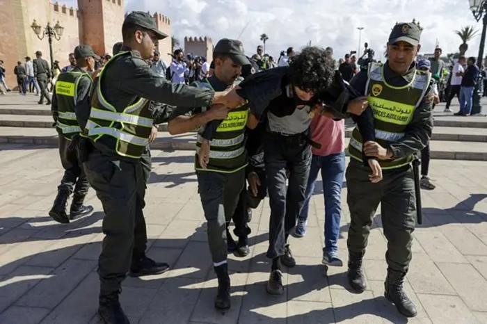 جنايات أكادير تصدر أحكاما بين 3 و15 عاما لـ 17 شخصا دينوا بأعمال عنف