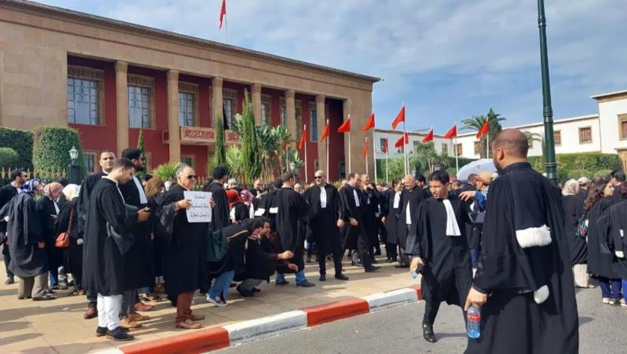 إضراب المحامين ضيّع ويُضيع حقوق المتقاضين والحكومة تتفرج