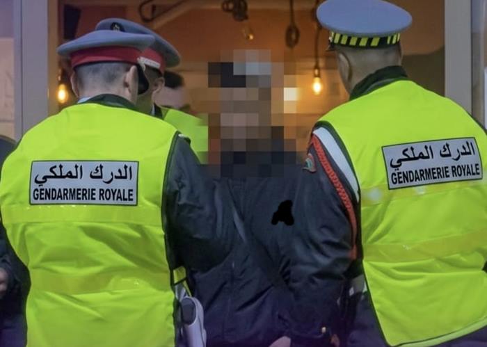 الجديدة.. عناصر الدرك أوقف تاجر المخدرات الملقب بـ ‘’رجا في الله’’ المبحوث عنه بموجب 44 مذكرة بحث
