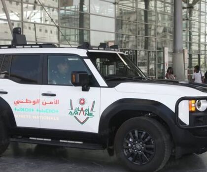 ولاية أمن الدار البيضاء تشرع في العمل الميداني بسيارتي الدورية الذكيتين “أمان” و”مدار”