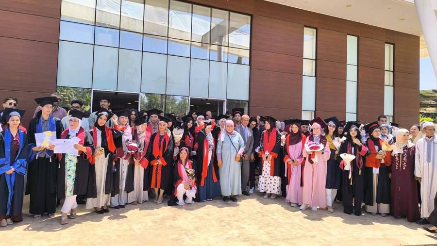 كلية اللغات والفنون والعلوم الإنسانية بجامعة الحسن الأول تنظم حفل التميز لطلبتها