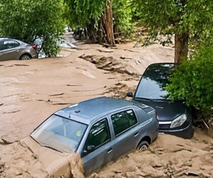 جرسيف.. عاصفة رعدية أحدثت سيولا جرفت الشجر والحجر
